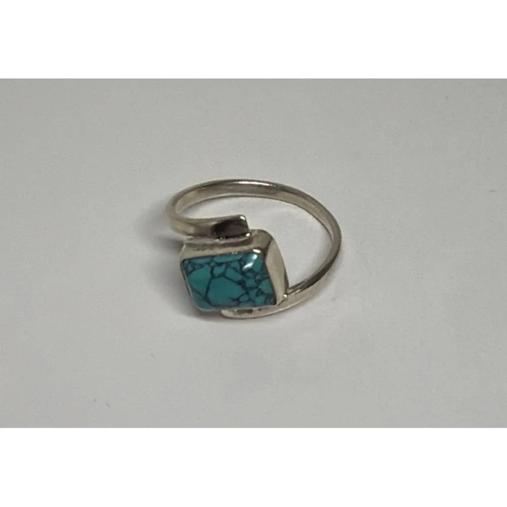 Minimalist Square Cut Turquois Ring 925 Sterling Silver Dainty size 3 1/2--#258
